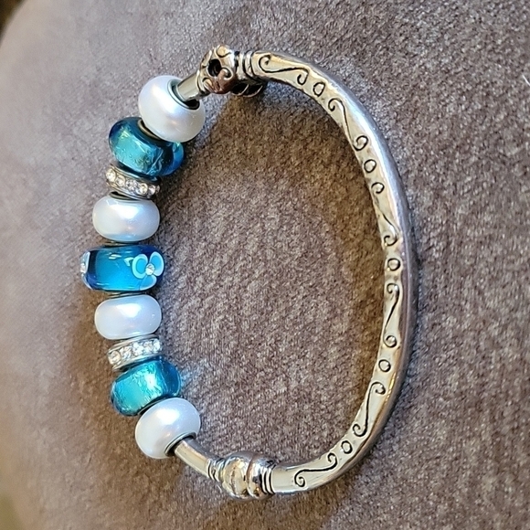 BELLA PERLINA Metal Lampwork Pearl Beaded Magnetic Clamper Bracelet FLAWED - Picture 3 of 9